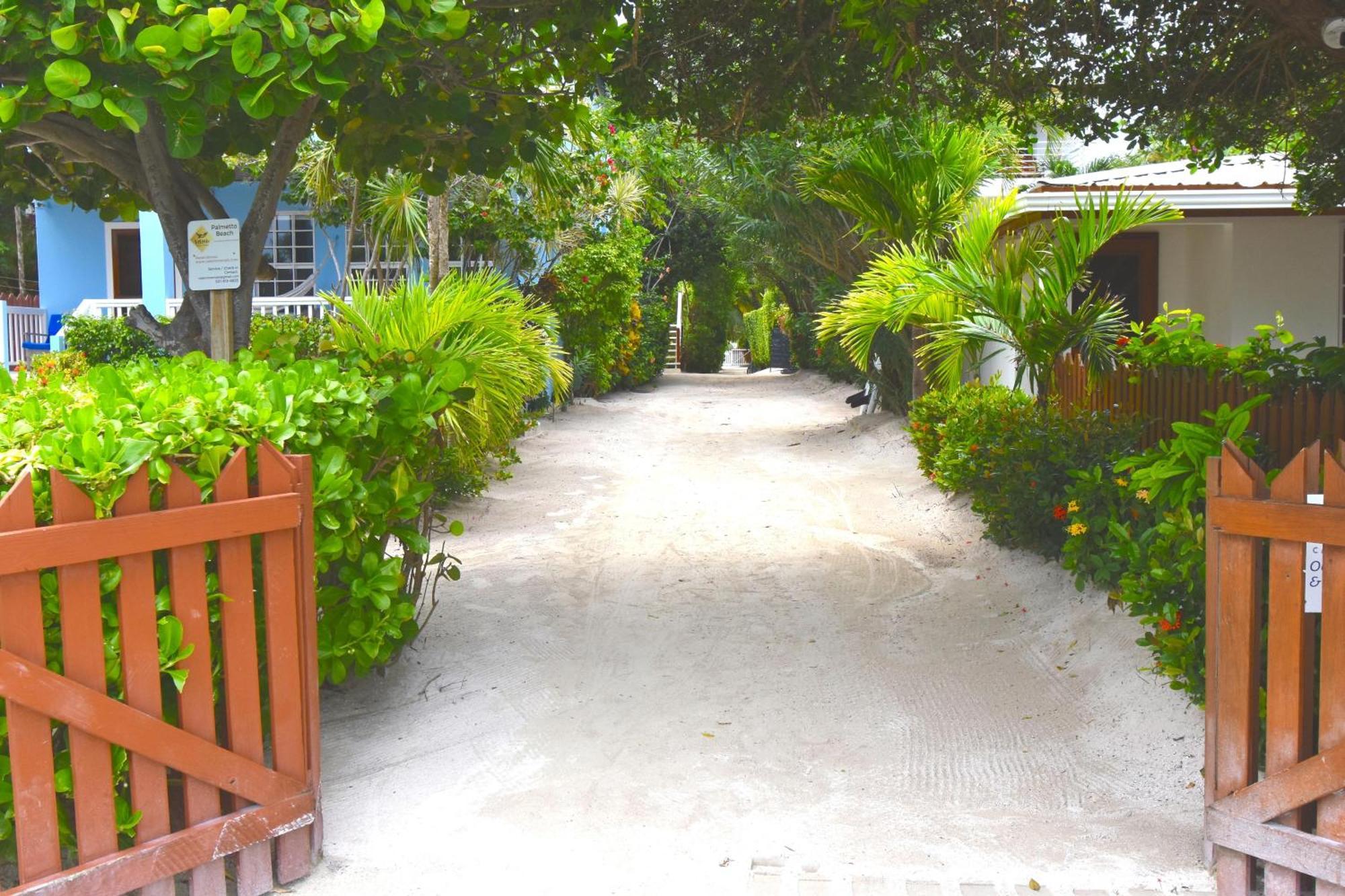 Palmetto Garden Cottage Caye Caulker Exterior photo